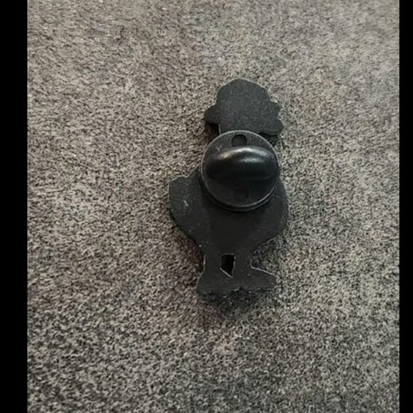 Goose Halloween Pin - Picture 2 of 2